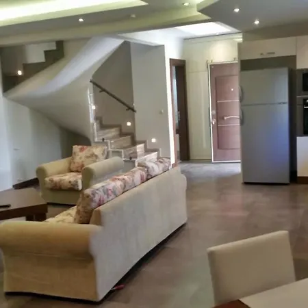 Peaceful And Modern Villa With Shared Pool In Kemer, Antalya *